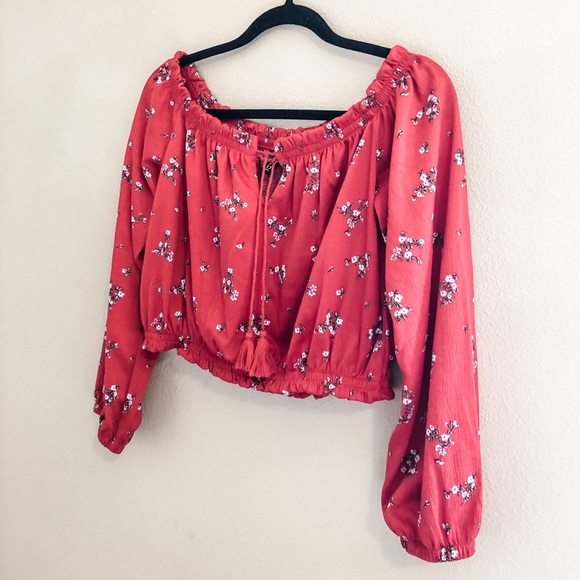 H&M Off the shoulder Blouse - Picture 2 of 3